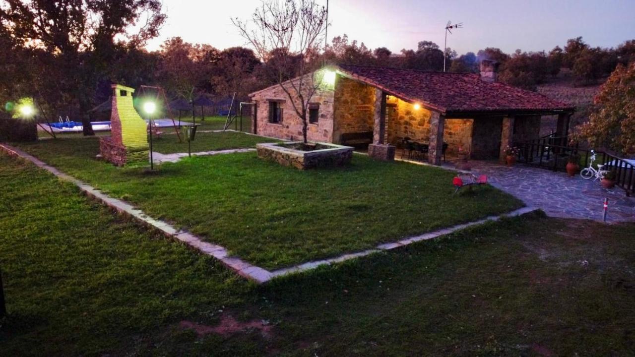 Casa Rural Manantio Blanco Вальверде-дель-Фресно Екстер'єр фото